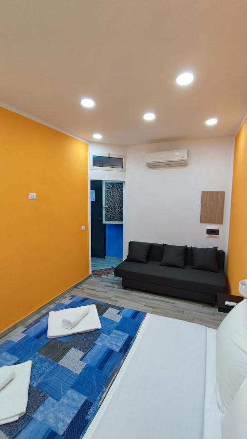 Giulia'S House Apartment Naples Luaran gambar